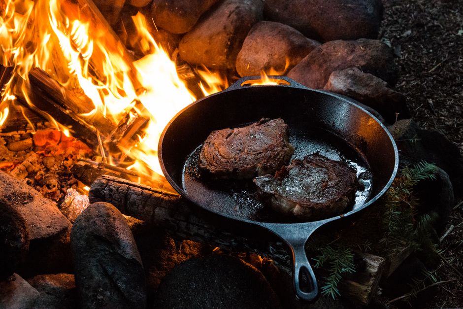 Efterstekning och bryning – steget som ger yta åt sous vide